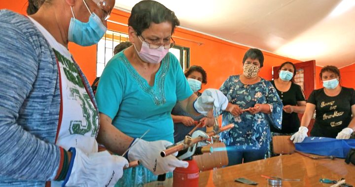 También en Los Vilos: Aguas del Valle impartirá talleres gratuitos de gasfitería para más de 400 mujeres de la región