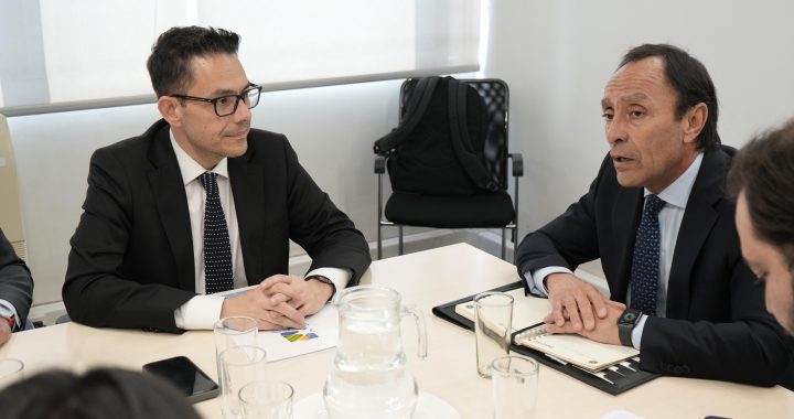 GORE y Ministerio del Deporte avanzan en histórico convenio: Estadio de Pichidangui entre los proyectos