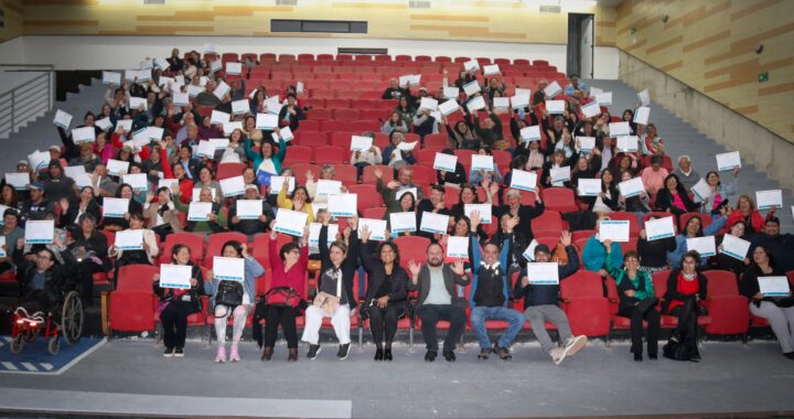 Emprendedores fortalecen sus negocios con apoyo de los programas Emprende y Emprende Feriantes Los Vilos 2025